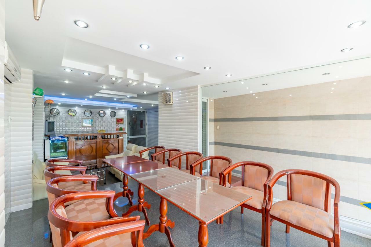 Oyo 242 Thien Thanh Hotel Danang Exterior photo